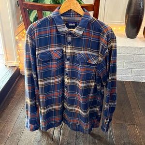 Patagonia Fjord Flannel size Large